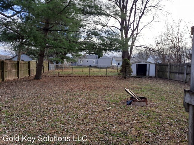 Foto del edificio - 3 br, 1 bath House - 2407 E 9th St