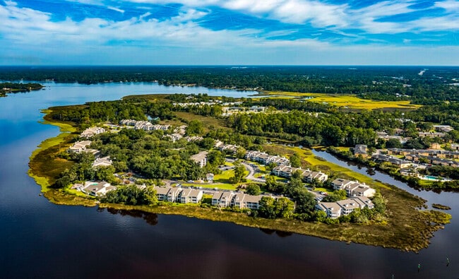 Community Aerial View - Island Pointe