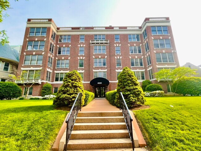 Fachada del edificio - 4540 Lindell Blvd