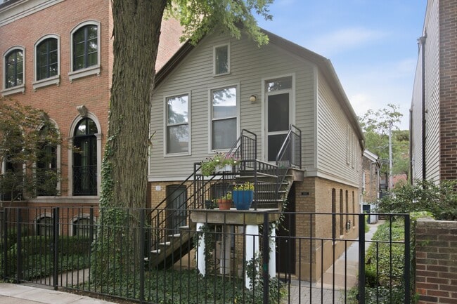 Building Photo - 1843 N Bissell St