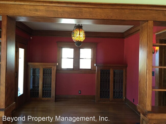 Foto del edificio - 4 br, 3 bath House - 3341 Brant St