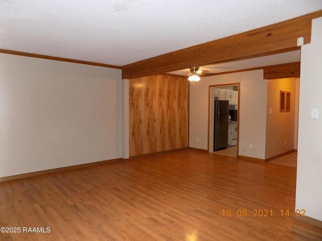 Building Photo - 11 Clematis Ct