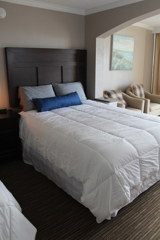 Foto del edificio - 6900 N Ocean Blvd