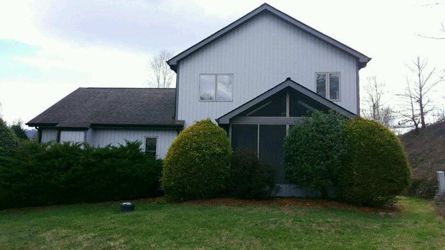 Building Photo - 207 Kyfields