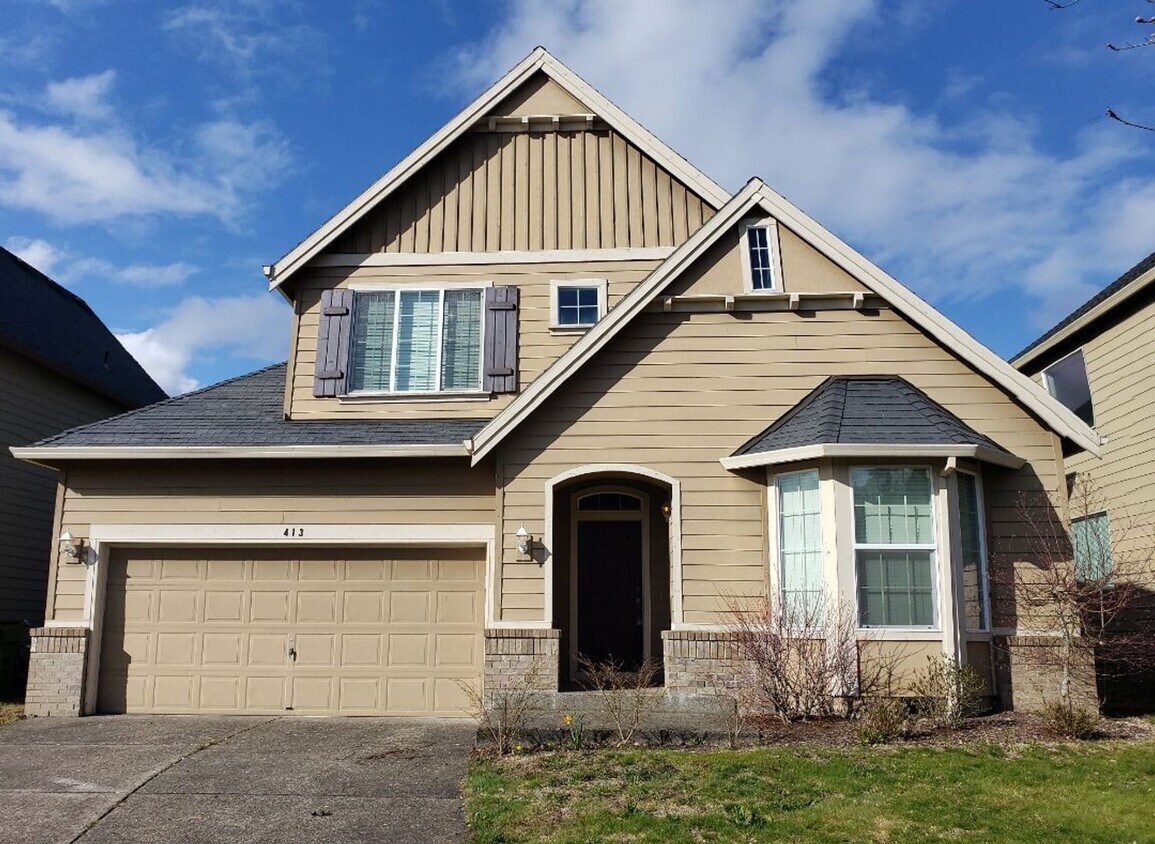 Foto principal - 413 Roger Smith Dr