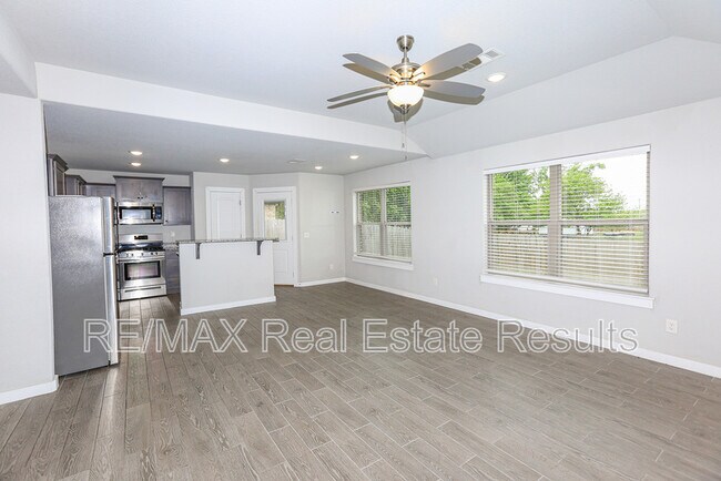 Foto del edificio - 1503 Purple Finch St