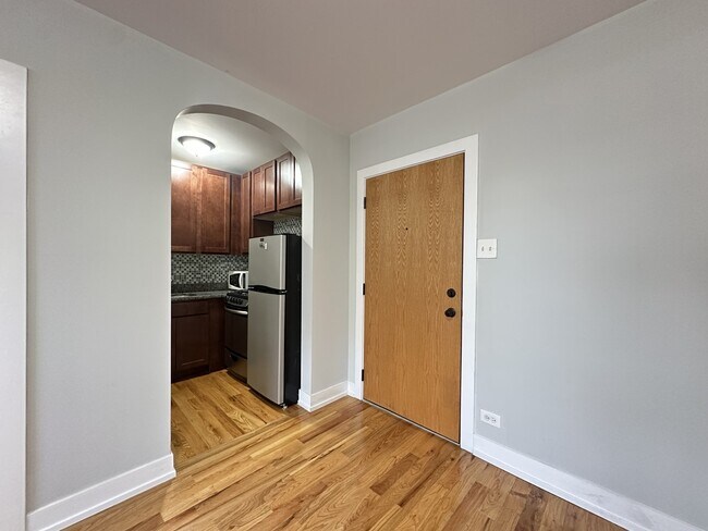 Foto del edificio - 555 W Arlington