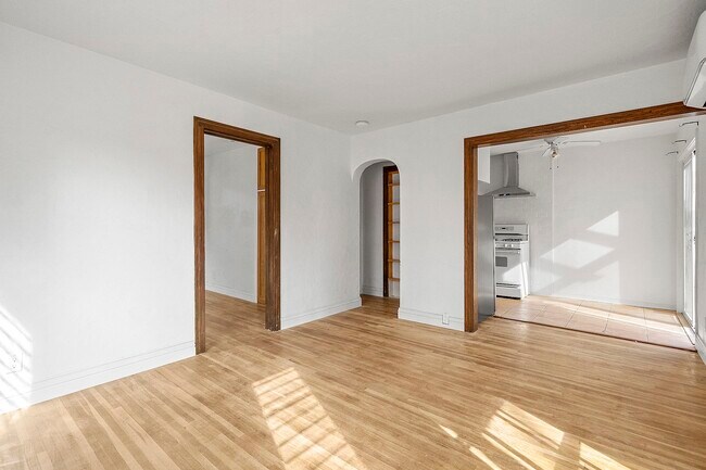 Foto del edificio - 4044 Huron Ave