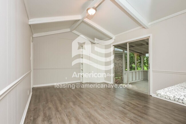 Foto del edificio - 3217 Misty Valley Dr