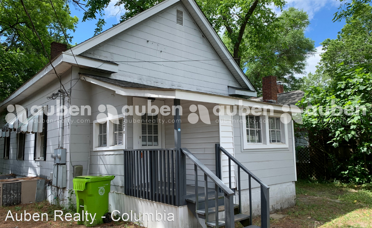 Primary Photo - 2 br, 1 bath House - 827 B Silver Street