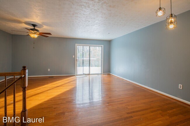 Building Photo - 3 br, 3.5 bath House - 323 Rock Springs Ct