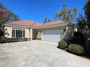 Building Photo - 1020 White Cloud Dr