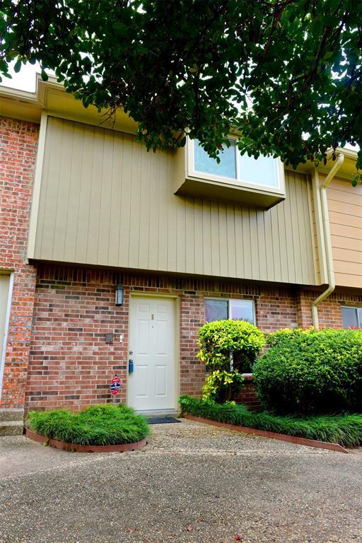 Building Photo - 2507 Bering Dr
