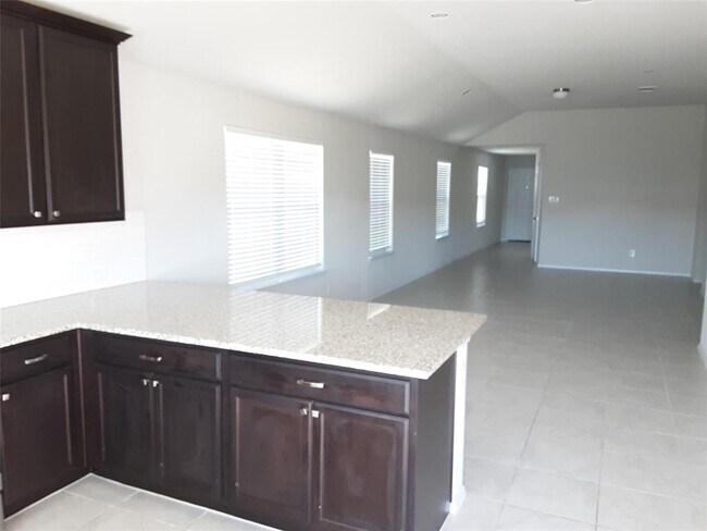 Building Photo - 11512 Milano Dr