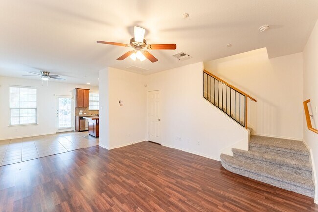 Foto del edificio - Chic 2-Bed,2.5 Bath Condo in Avery Ranch