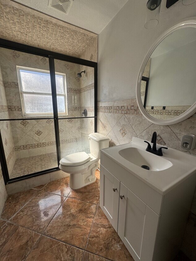 Building Photo - Ella Mae Rental