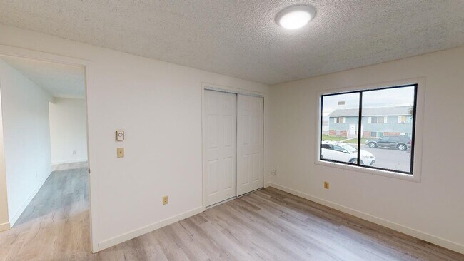 Building Photo - 2301 Stace St