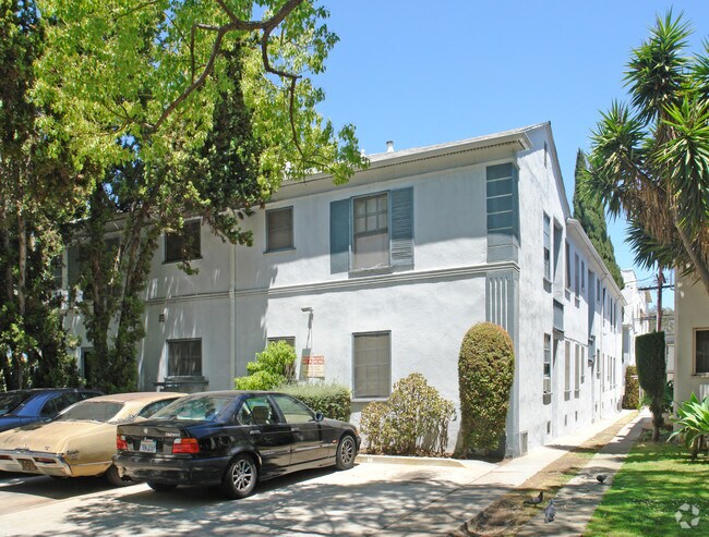 Foto del edificio - 9216 Alden Dr