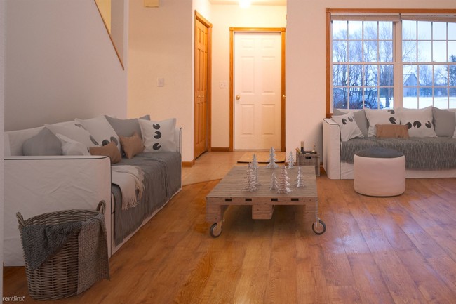 Building Photo - 3 br, 2 bath Townhome - 899 Fraser Ln B