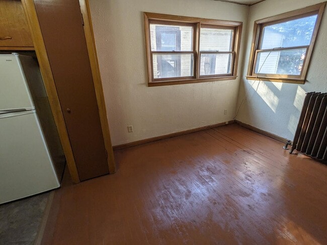 Building Photo - 501 W Adams St