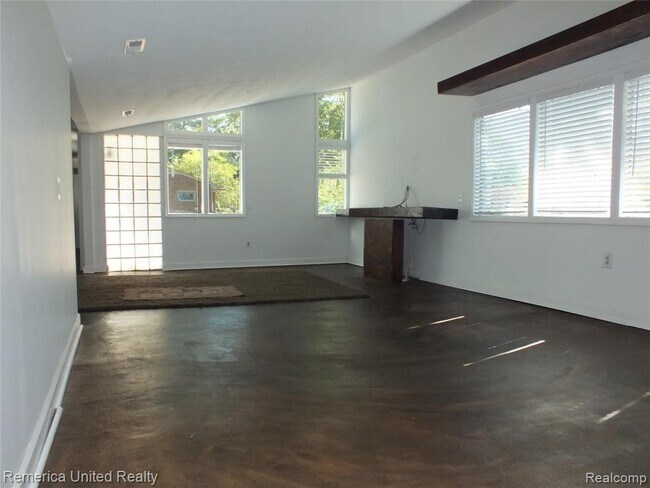 Foto del edificio - 23861 Longacre St