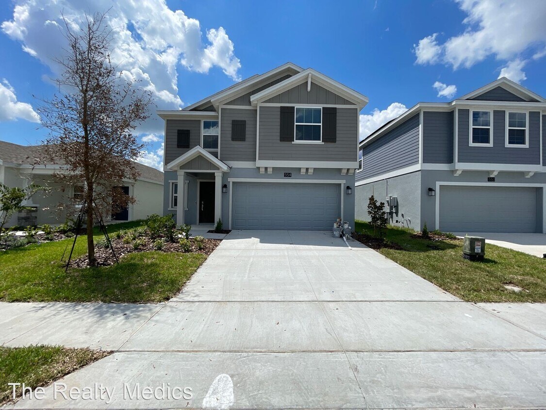 5 br, 2.5 bath House 554 Jett Ln House Rental in Davenport, FL