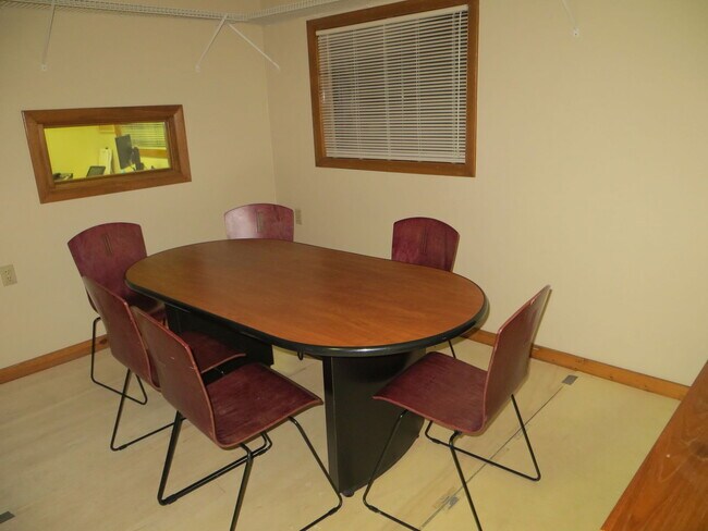 Foto del edificio - 583 Riverside Ave