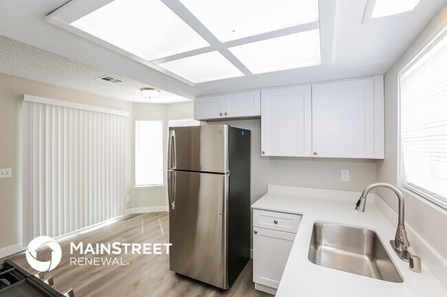 Foto del edificio - 6513 Gumwood Rd