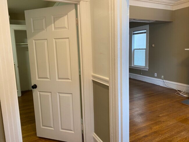 Entry Way (Bedroom 1 left side, living room right side) - 3545 Market St