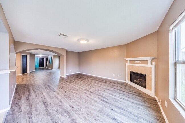 Building Photo - 20119 Baron Brook Dr