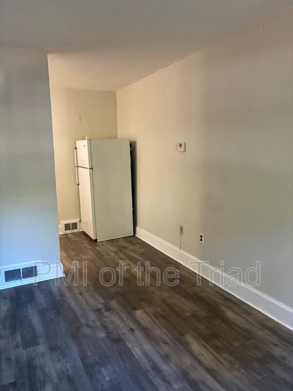 Foto del edificio - 915 Carolina Ave NW