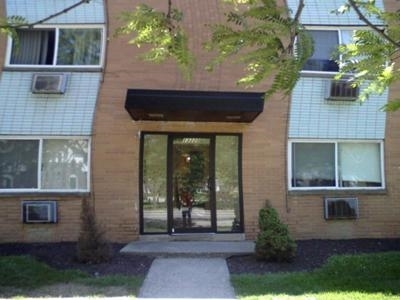 Building Photo - Hampton Apartments