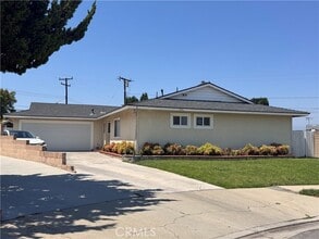 Building Photo - 18507 Bellorita St