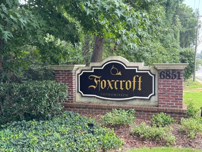 Foto del edificio - 6851 Roswell Rd NE