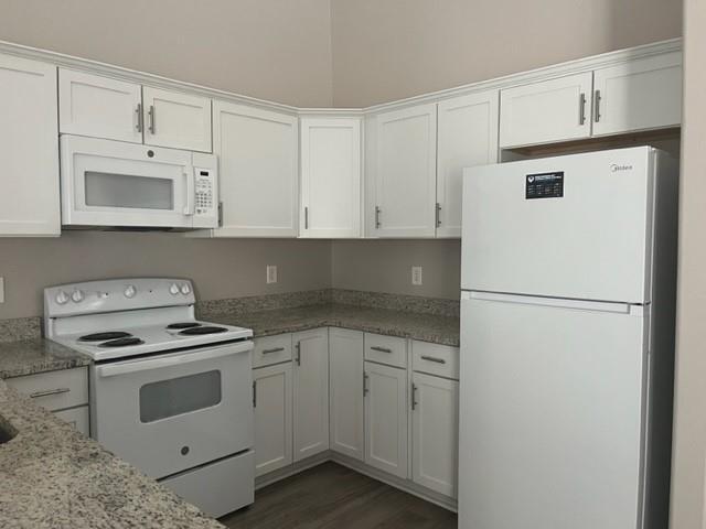 Foto del edificio - 16843 Balmoral St