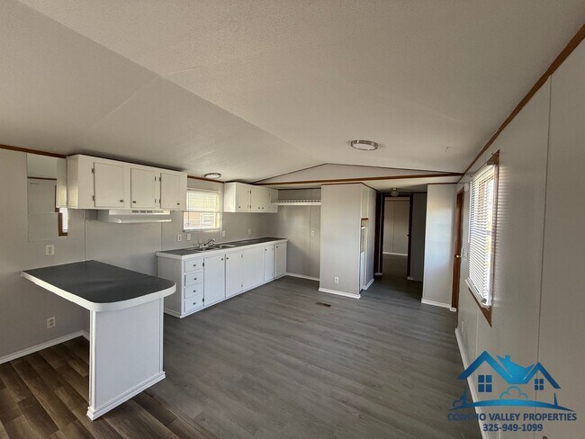 Foto del edificio - For Sale or Rent-to-own - 3 Bed/ 2 Bath MH in Ballard Park