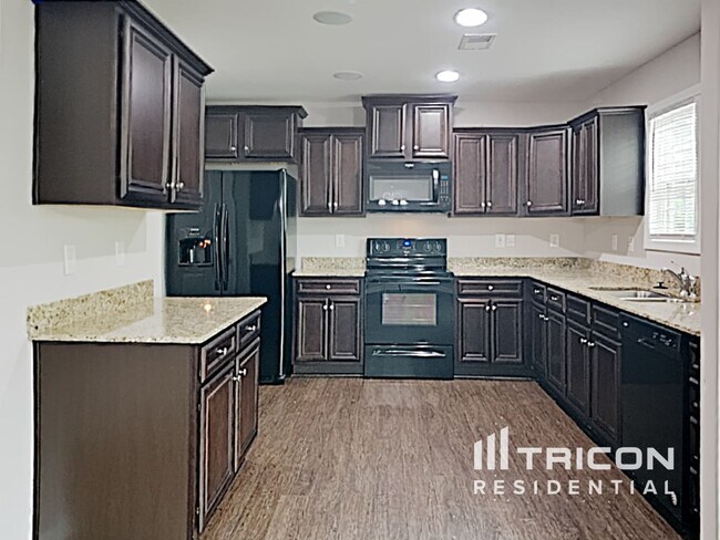 Foto del edificio - 715 Dawsons Park Wy