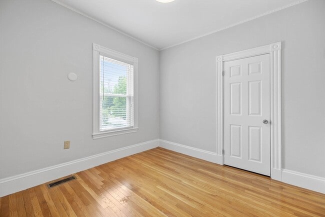 Building Photo - 228 Langley Rd