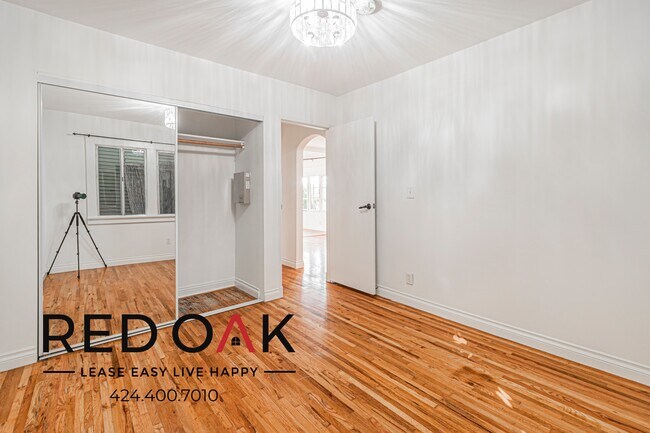 Foto del edificio - 523 S Coronado St