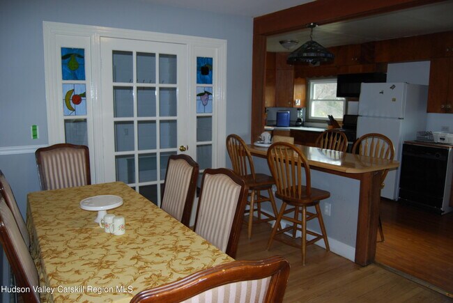 Foto del edificio - 7 Harmon Heights Rd