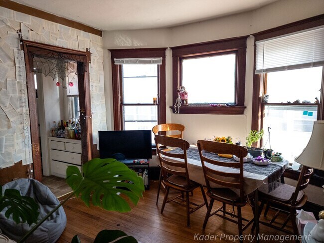 Foto del edificio - 146 W Gorham St