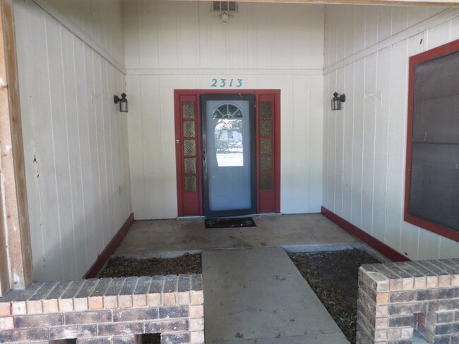 Building Photo - 2313 Dover Rd