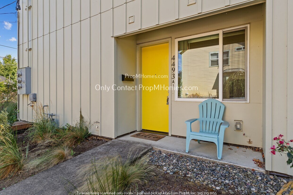 Primary Photo - One Bedroom w/ Modern Amenities in Prime N...