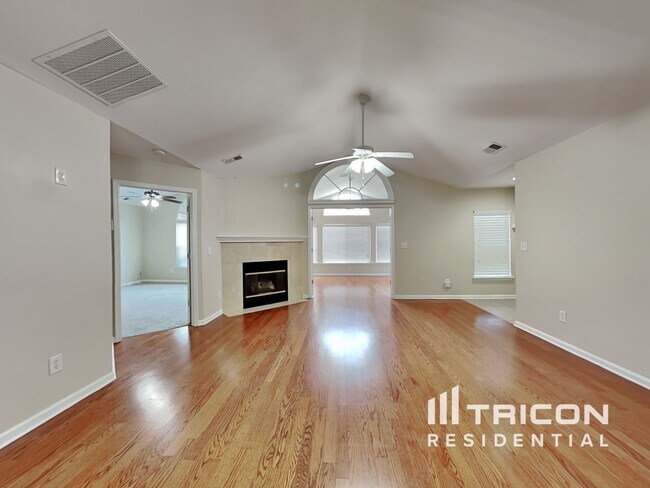 Foto del edificio - 1501 Cascade Park Dr SW