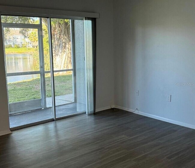 Foto del edificio - 5400 26th St W