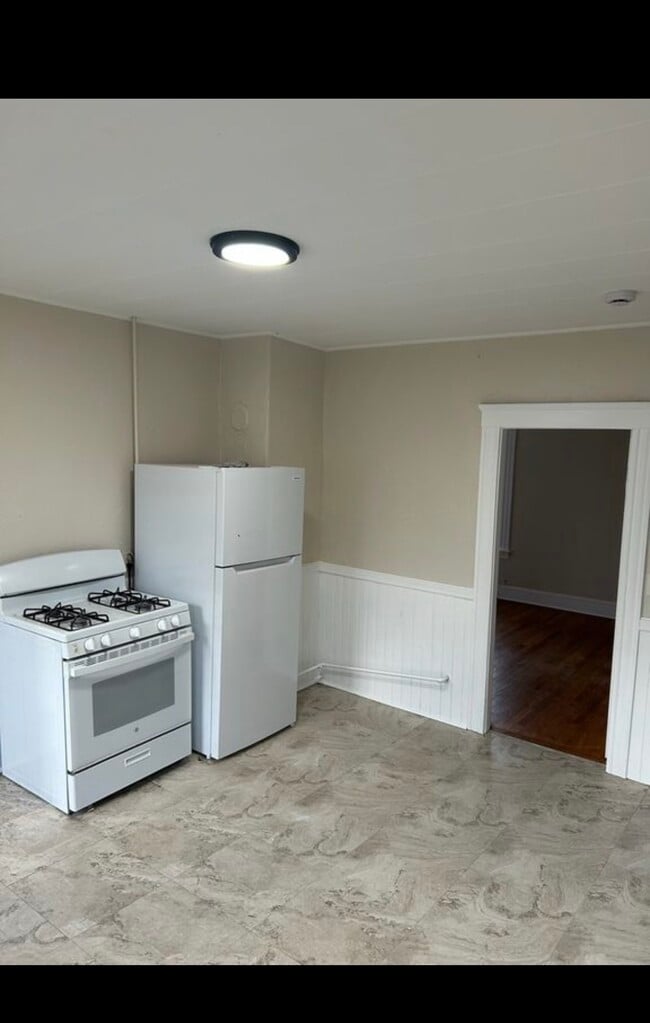 Foto del edificio - 37 Maple St