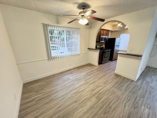 Foto del edificio - 3728 S Bentley Ave