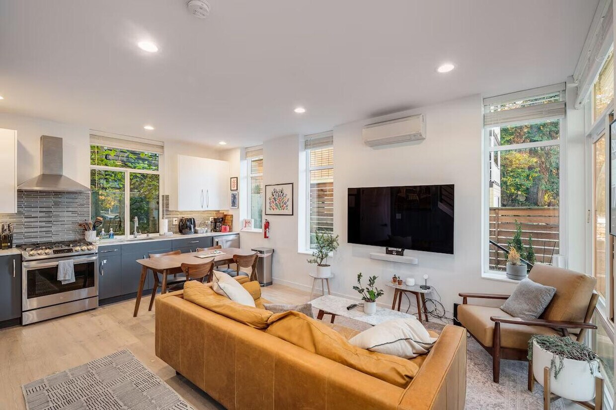 Foto principal - 720 Belmont Ave E