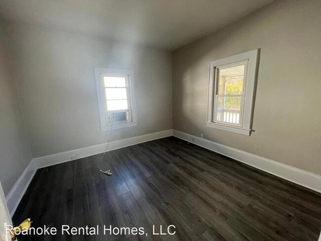 Building Photo - 3 br, 1 bath House - 1131 13th St