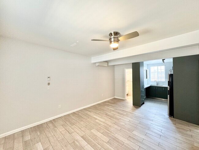 Foto del edificio - 12500 Long Beach Blvd